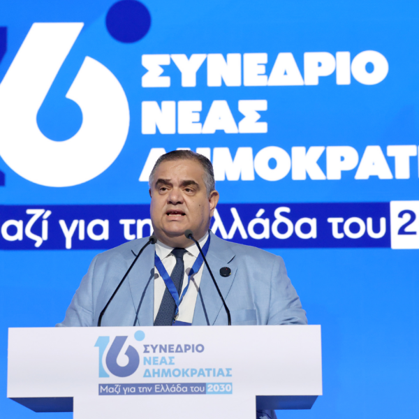 Βασίλης Σπανάκης: «Τρίτη τετραετία. Μπλε Δεκαετία»